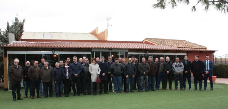 El presidente de Caja Rural C-LM visita cooperativas de La Manchuela conquense