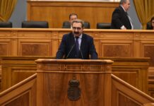 El PP critica el deterioro sanitario desde que gobierna Page y Junta responde que se está recuperando lo recortado