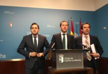 PP asegura que Page incumple dos leyes por su viaje a Chicago y cree que lo correcto era enviar a técnicos del Sescam