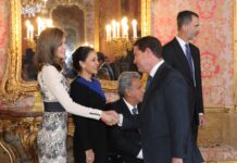García-Page y Pilar Zamora, entre los asistentes del almuerzo que han ofrecido los Reyes al presidente de Ecuador