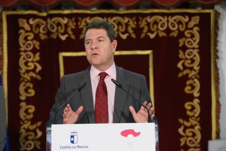 Page cree que hay una razón económica “muy poderosa” para que Gobierno España quiera seguir construyendo el silo