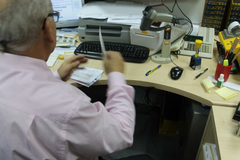 Piden implantar la carrera profesional para todo el personal público de C-LM