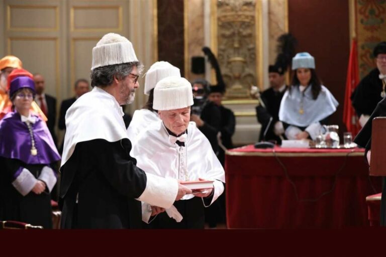 Antonio López, investido doctor honoris causa: “Picasso se defiende solo, pero las mierdas no están mal tampoco”