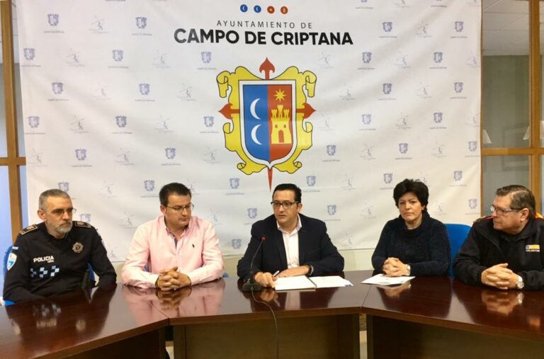 El Ayuntamiento dotará con una ambulancia mixta y nuevo material a Protección Civil