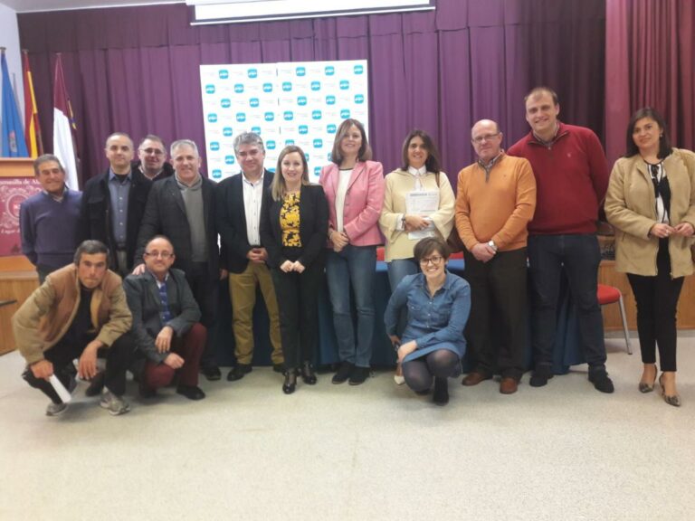 Primera asamblea con afiliados del PP de Argamasilla de Alba tras el congreso local Primera asamblea con afiliados del PP de Argamasilla de Alba tras el congreso local