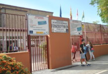 El Gobierno central y regional negocian sobre el horario lectivo del personal funcionario de Secundaria