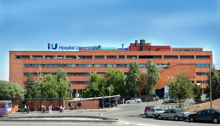 Una paciente del hospital de Guadalajara, condenada a 6 meses por agredir a un enfermero