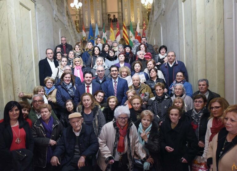 La Diputación acoge el primer homenaje institucional a las víctimas de la represión franquista de la provincia