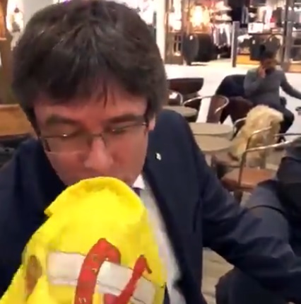 Puigdemont jura bandera en Copenhague