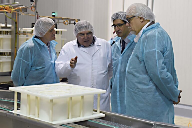 Caballero destaca en Manzanares que ARQUEMAN genera valor añadido, riqueza y empleo en torno al queso manchego