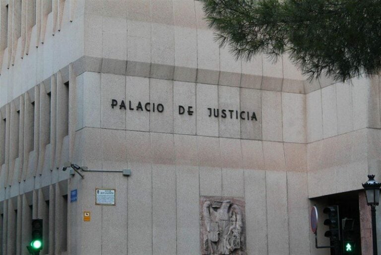 Acuchilla a su padre por pedirle que se pusiera a estudiar