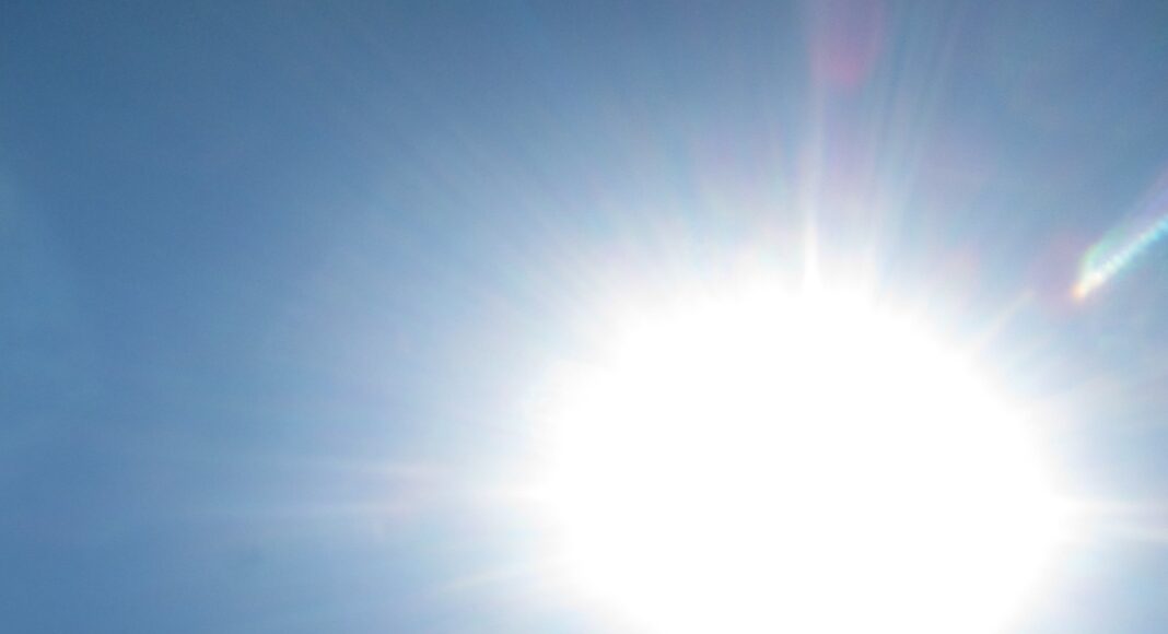 el tiempo, sol, cielos despejados