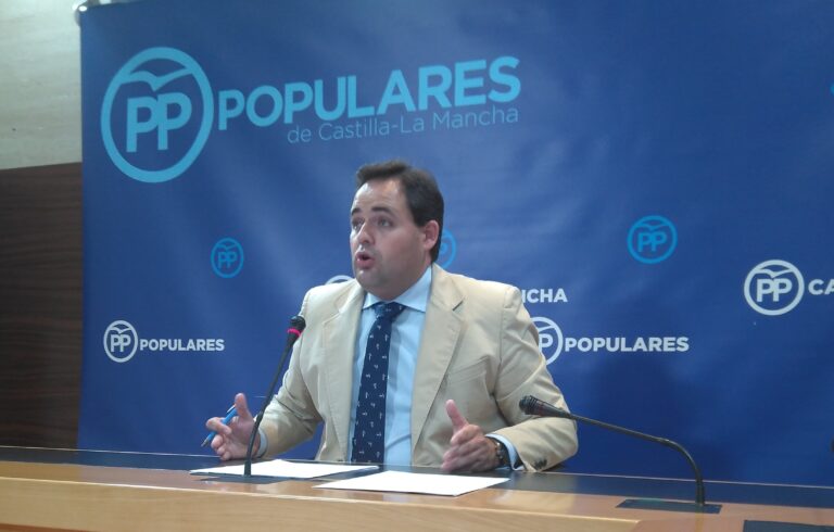 El PP crítica que Page y Cabañero estén “de vacaciones” mientras continúa el incendio en Yeste