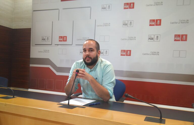 El PSOE defiende la actuación de Page y Cabañero ante el incendio de Yeste