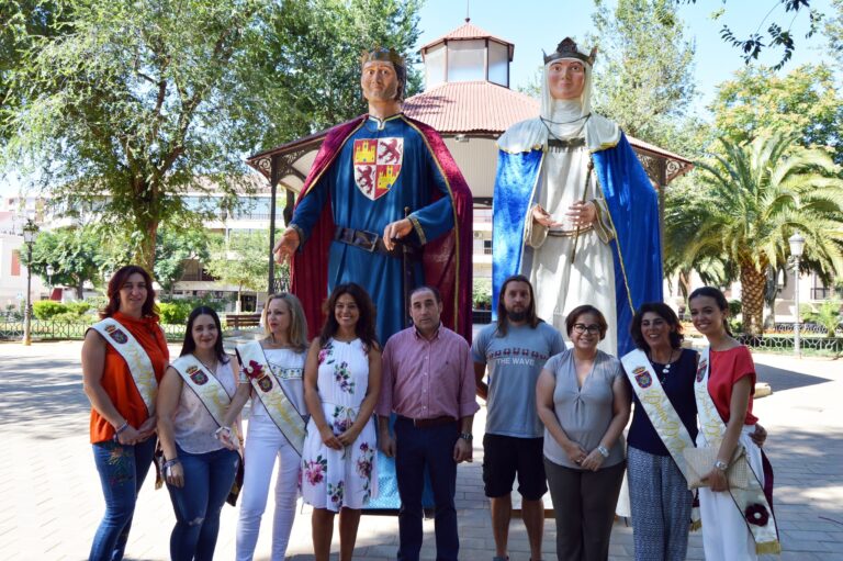 Dos figuras “gigantes” de Alfonso X y su esposa inaugurarán las fiestas de Ciudad Real