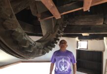 El Zurdo, único molino del mundo que muele a izquierdas y propiedad de los nietos del ‘cuñadísimo’ de Franco