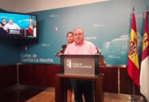 Sigue la Comisión de Presupuestos pese a que PP ha pedido un receso para poner “sentido común” tras perder 10 diputados