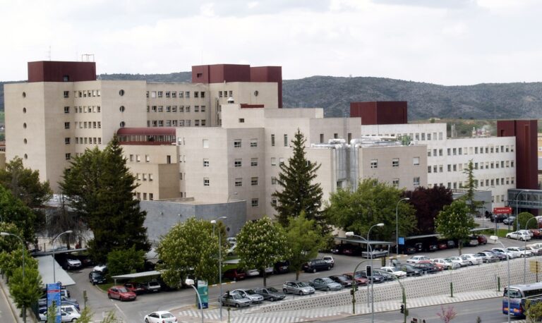 PP dice ahora no ver “irregularidad” en la compra de endoscopios en Hospital de Cuenca y admite que se “precipitó”