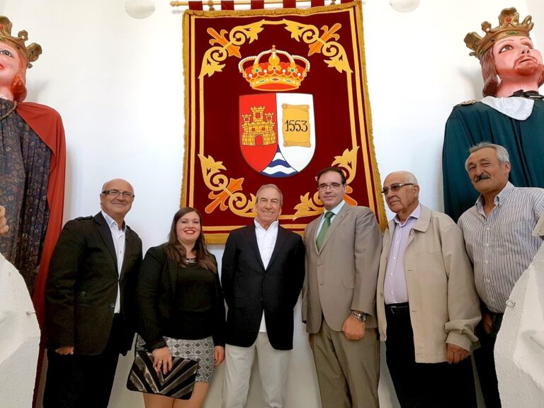 Castejón nombra a José Luis Perales Hijo Predilecto y le dedica una placa Mirador del Balcón de la Alcarria