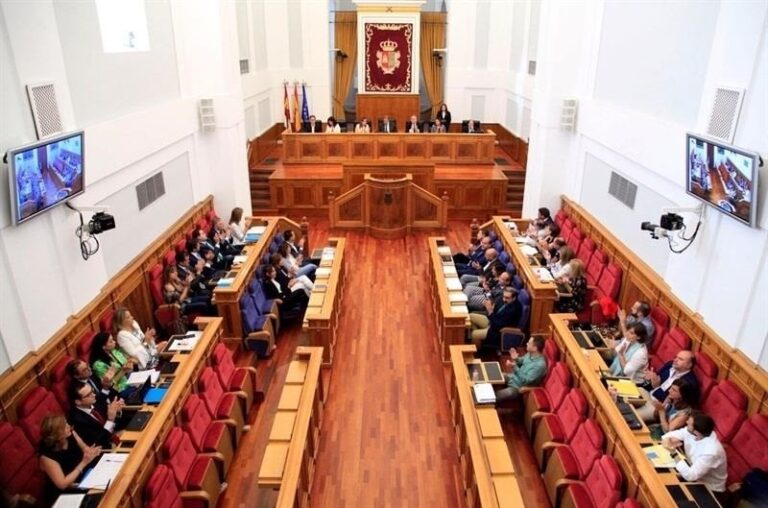 La Cortes de C-LM contarán con un presupuesto de 9,6 millones para el ejercicio 2017 La Cortes de C-LM contarán con un presupuesto de 9,6 millones para el ejercicio 2017