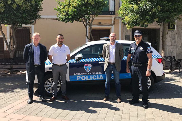 El Ayuntamiento dota a la Policía Local con un nuevo vehículo todoterreno