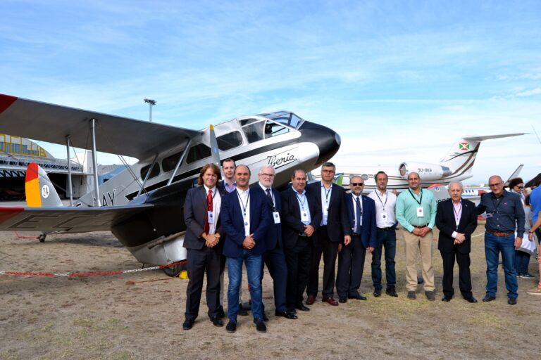 Aviones históricos en el aeropuerto de Ciudad Real