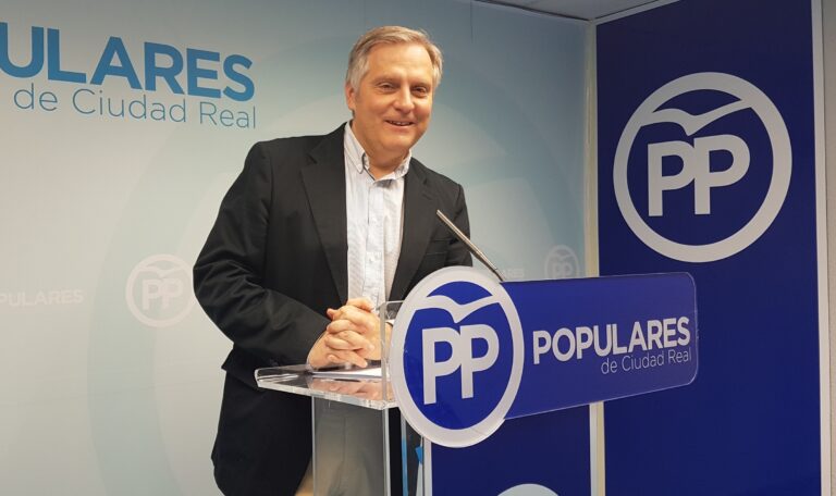 Cañizares enmarca las quejas de afiliados del PP en Puertollano a las “expectativas” por la “debilidad” de la alcaldesa