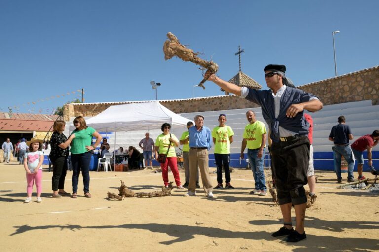 La Fiesta de la Vendimia vuelve a convertirse en un día para la exaltación de las tradiciones manchegas