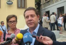 Page, “orgulloso” de la postura de PSOE en defensa de la Constitución: “Es una cita histórica”