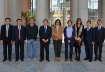 La UCLM estudia implantar titulaciones oficiales conjuntas con universidades chinas