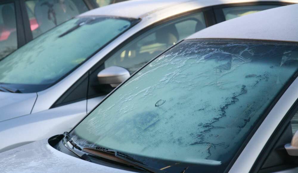 frío coches helados escarcha el tiempo