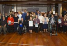 Comienza la campaña ‘Navidad en compañía. Ningún mayor solo’ del Gobierno de C-LM