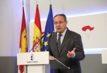 Castilla-La Mancha abonó en octubre las facturas a sus proveedores 13 días antes que la media nacional