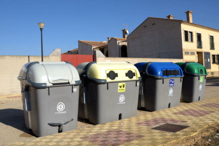 Comsermancha alerta del alto número de contenedores que han ardido en los últimos años