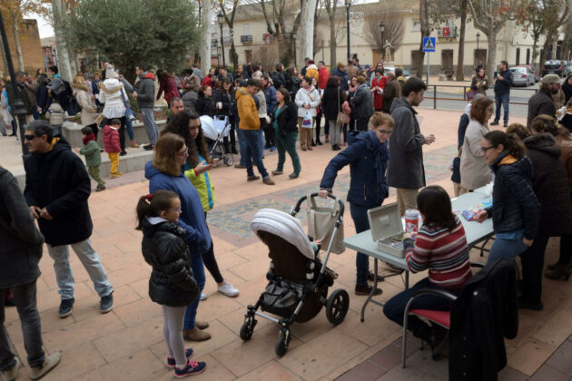 Cerca de 200 personas participaron en las Choco-Campanadas Solidarias