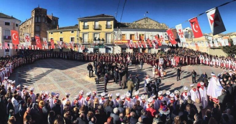 Unas 3.000 personas asisten este lunes al ‘Día del Santo Niño’ de los Moros y Cristianos de Valverde de Júcar