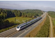 Page confía en Portugal para sacar adelante el eje ferroviario