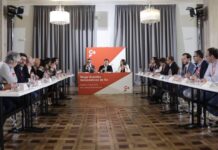 Cs trabaja para sacar a la región «del vagón de cola»