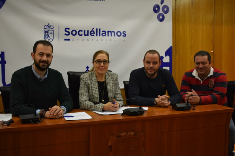El CB Socuéllamos firma un convenio de colaboración con el Ayuntamiento por valor de 12.000 euros más un bonus de 2.000