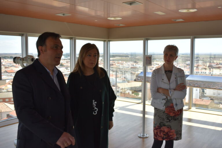 Ayuntamiento de Socuellamos y DO La Mancha buscan «estrategias de trabajo conjuntas»