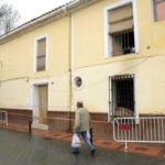 Una explosión de gas causa importantes daños en una vivienda de Argamasilla de Alba