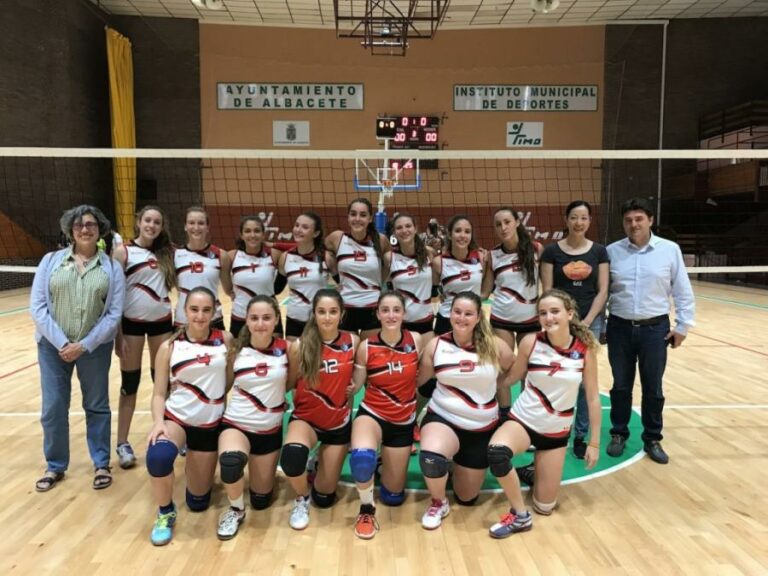 Francisco Navarro asiste al Trofeo Feria de Albacete de Voleibol