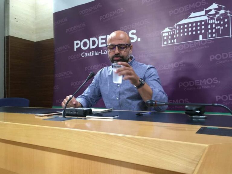 Molina presenta su dimisión como diputado en las Cortes ante su entrada en el Ejecutivo