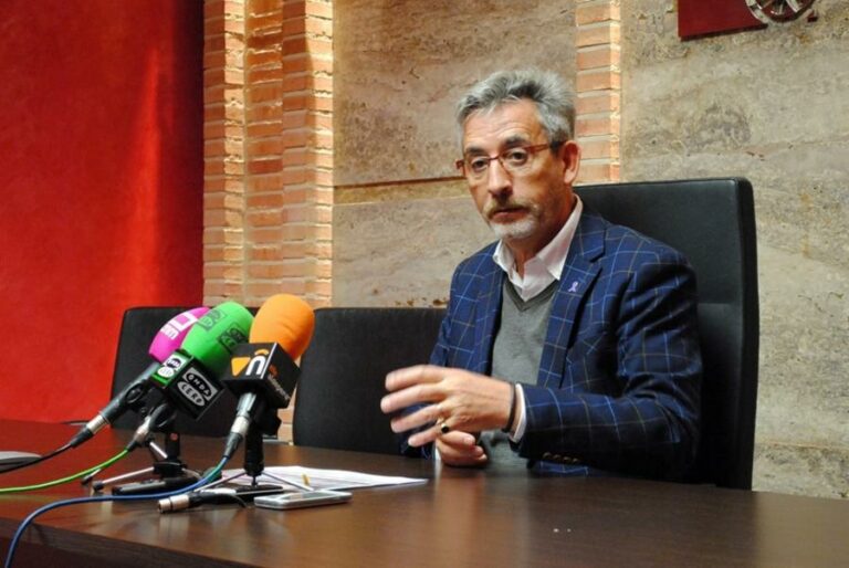 La deuda de Valdepeñas baja a 18 millones tras invertir 5 millones este 2017