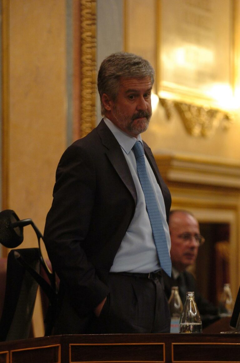 La capilla ardiente de Manuel Marín en el Congreso de los Diputados permanecerá abierta desde las dos del mediodía y hasta media tarde