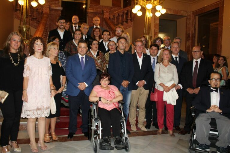 Manuel Serrano afirma la Feria 2017 ha contado con dos pregoneros de “excepción” que son una “simbiosis” entre el deporte y la discapacidad
