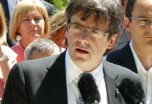 Puigdemont sale de la cárcel en libertad bajo fianza