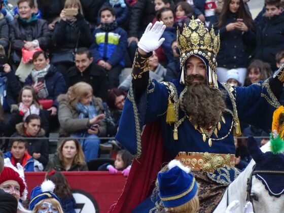 (FOTOS) Los Reyes llegan este año a caballo a Albacete