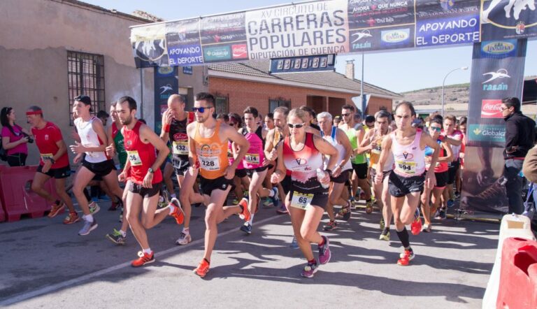 Miguel Sanabria y María Jesús Algarra se llevan el triunfo en la XIV Carrera Popular Santa Eulalia de Villares del Saz
