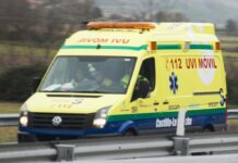 Cortado un carril de la A-2 en Azuqueca de Henares tras volcar un camión